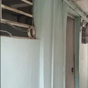 Vendo apartamento de un cuarto en el cerro por el estadio latino americano - Img 55670820