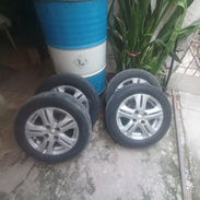Vendo juego de llantas de geely ck precio un regalo 120 usd - Img 56253209