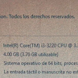 Torre de PC. Con microprocesador Intel i3 - 5/5
