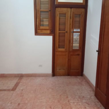 🔑🏠...HABANA+INMOBILIARIA...🏠🔑 📌...SE VENDE APARTAMENTO CAPITALISTA EN EL VEDADO... Apartamento 1er piso con garaje - Img 125323812