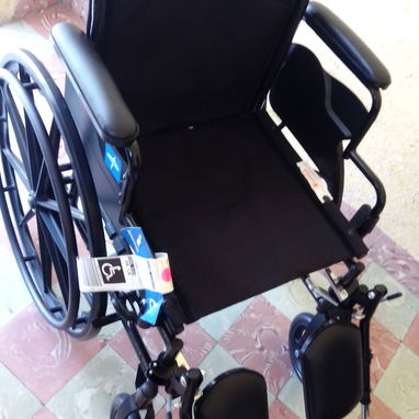 Silla de ruedas NUEVA A ESTRENAR - 4/4