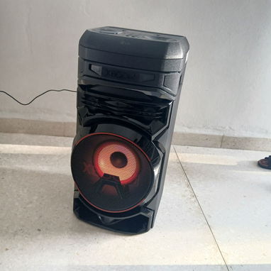 Equipos de música y torres de sonido (LG Y PANASONIC) - 9/10