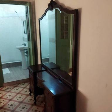 🍽️📶🚿 Hostal de 5 Habitaciones en el Centro de la Ciudad. 🍽️ Servicios adicionales disponibles1305 - Img 94224068