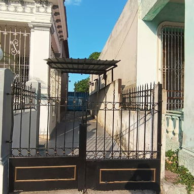 Venta de casa independiente en avenida concepción - 2/10