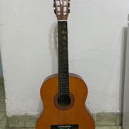 Guitarra acústica - Img 57093026