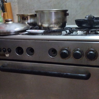 Venta de cocina de gas Hudson. 5 hornillas y horno - Img 120868041