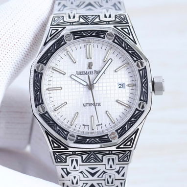 Audemars Piguet Royal Oak Ultra Thin Tourbillon_  Audemars Piguet Royal Oak Tourbillon Extra-Thin_  Audemars Piguet - 2/3