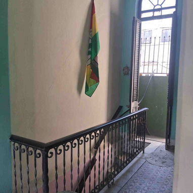 78-🏡*SE VENDE CASA EN 1ER PISO EN C.HABANA DE construcción colonial capitalista CON VISTA EXEPCIONAL D'BALCÓN A LA CALL - Img 119480282