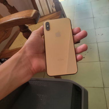 iPhone xs - 2/2
