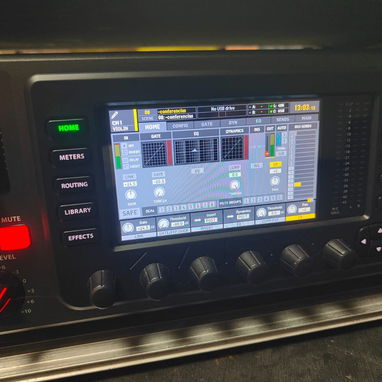 Mezcladora digital X32 Rack - 2/2