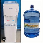 Dispensador de agua con garrafón con agua 💧 - Img 55856914