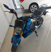 Vendo moto 4 meses de uso - Img 49652284