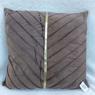 Cojín decorativo + relleno 🛋️✨💰12 USD  Dale un toque elegante y moderno a tu hogar con este hermoso cojín. - 3/3