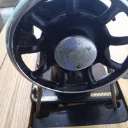 Vendo máquina de coser - Img 45803101
