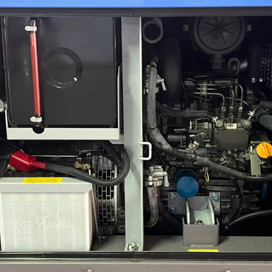 Generador de diesel Denyo DCA-15LSX 400h de uso - 7/10