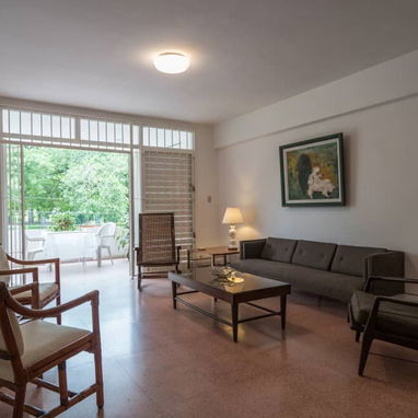 RENTA LINEAL EN VEDADO - Img 116438683