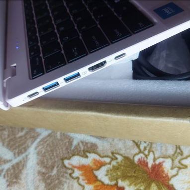 Laptop Jumper💻 NUEVA EN CAJA - 2/6