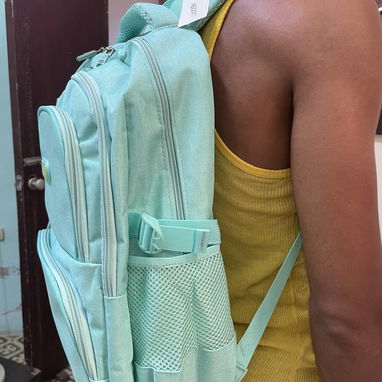 Aprovecha que ya empieza la escuela En Venta Mochila Grande VEDADO - 2/4