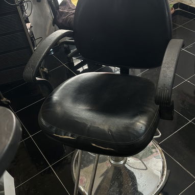 Vendo sillones para salón de peluquería o barbería - 2/4