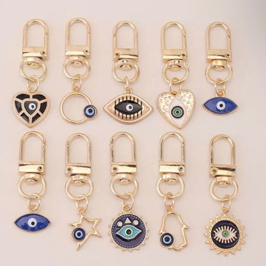 Bisutería. Pulseras ojo turco, mano de Fátima, cuarzo rosa - 6/6
