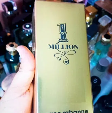 ●Mochino(Toy Boy) 100ml ●One Millón(Paco Rabanne)100ml ●La Vida Es Bella 100ml ●Club de Nuit intense 105ml ●Invictus 100 - Img 93967876