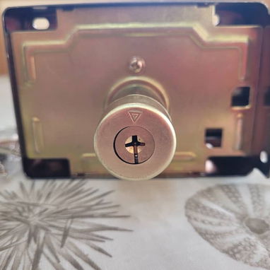 🔒Yale Anticopia,  cerradura con cilindro de Bronce y juego de 5 llaves de cuatro caras. Alta calidad y seguridad. - Img 116998191
