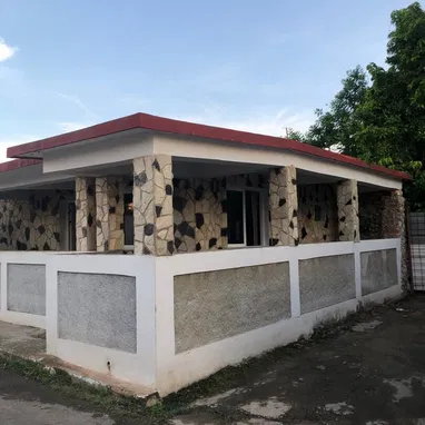 Vendo esta casa con todo adentro está como se ve en las foto - Img 122649400