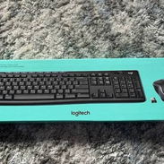 Teclado y mouse Inalámbrico logitech en su caja - Img 58231955