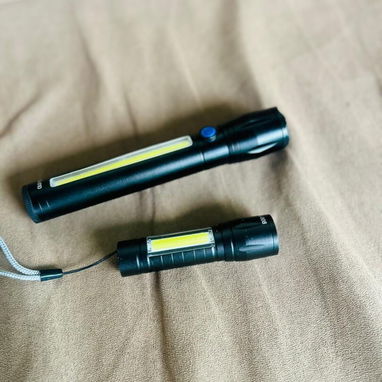 Linterna led de mano - Img 123105836