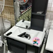 Mueble de baño con lavamano botiquín y espejo nuevo en caja - Img 55326689