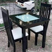 Juego de Comedor de mesa y sillas de madera. - Img 55112940