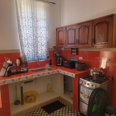 Preciosa casa en Playa La Sierra precio negociable con 4/4 3 baños y garaje - 4/9
