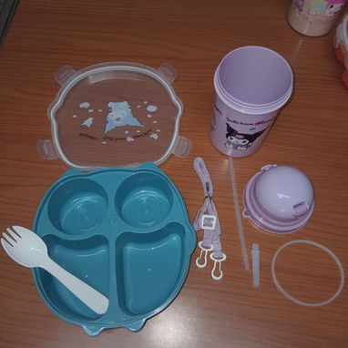 LONCHERA INFANTIL CON COMPATIMENTOS +BOTELLA CON SORBETE:6USD* - Img 125843501