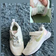Tenis Nike Originales #28.5 - Img 56879832