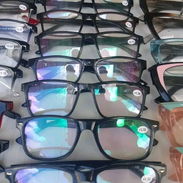 LENTES DE CONCTATO Y ESPEJUELOS GRADUADOS CON AUMENTO - Img 56468271