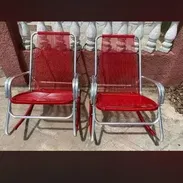 Pareja de sillones de Suiza y sillones tapizados - Img 58244389