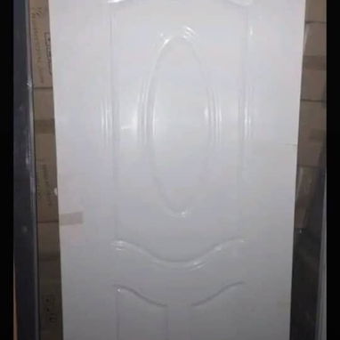 Puerta nueva, cocina de 4 hornillas y juego de baño - Img 124027466