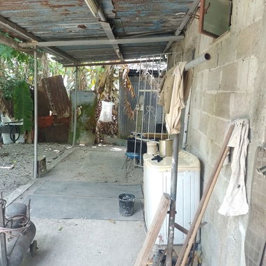 Se vende una propiedad con un departamento con 50metros d largo y 10 d ancho - 8/9