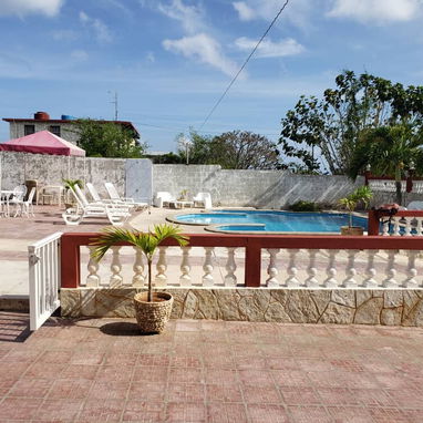 Maravillosa oferta en playa Guanabo! casa de renta con gran capacidad! - Img 109320854