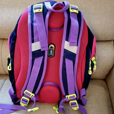 Mochila grande escolar! - Img 123528965