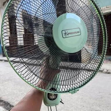 Ventilador con remoto 16" 50123520 garantía e. Caja - Img 123162499