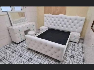 Vendo camas tapizadas - Img 66589087
