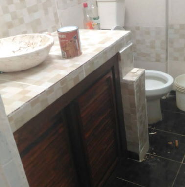Permuto apto de dos hab,en el Camilo cienfuegos ++2500 usd x apto vedado bajos o 1 er piso - Img 94794962