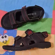 Sandalias para niños. Número 11 americano. - Img 55396689