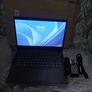 Laptop Lenovo V 14 - Img 58135651