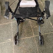 andador para adulto mayor. con bolsa para medicamentos y otros. como nuevo, cerrado no ocupa casi espacio. - Img 57769804