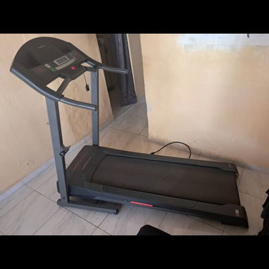Vendo una planta eléctrica de 3600w a 350 usd - Img 124095524
