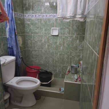 *118🏡_Se vende casa puerta de calle Biplanta en Centro Habana de placa libre* ⚠️*No se va la luz*⚠️ 💶*Ideal para el - Img 123282805
