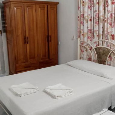 🏠 Renta de Casa en Varadero. Capacidad para 7 personas y 3 habitaciones en total. 📱Reservas al +5355284821 - Img 116052142
