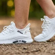 👞 Tenis Blancos EFAN 🇨🇳 - NO NUEVOS - No. 44 - Tel 5358 0956 - Vedado - Img 57396449